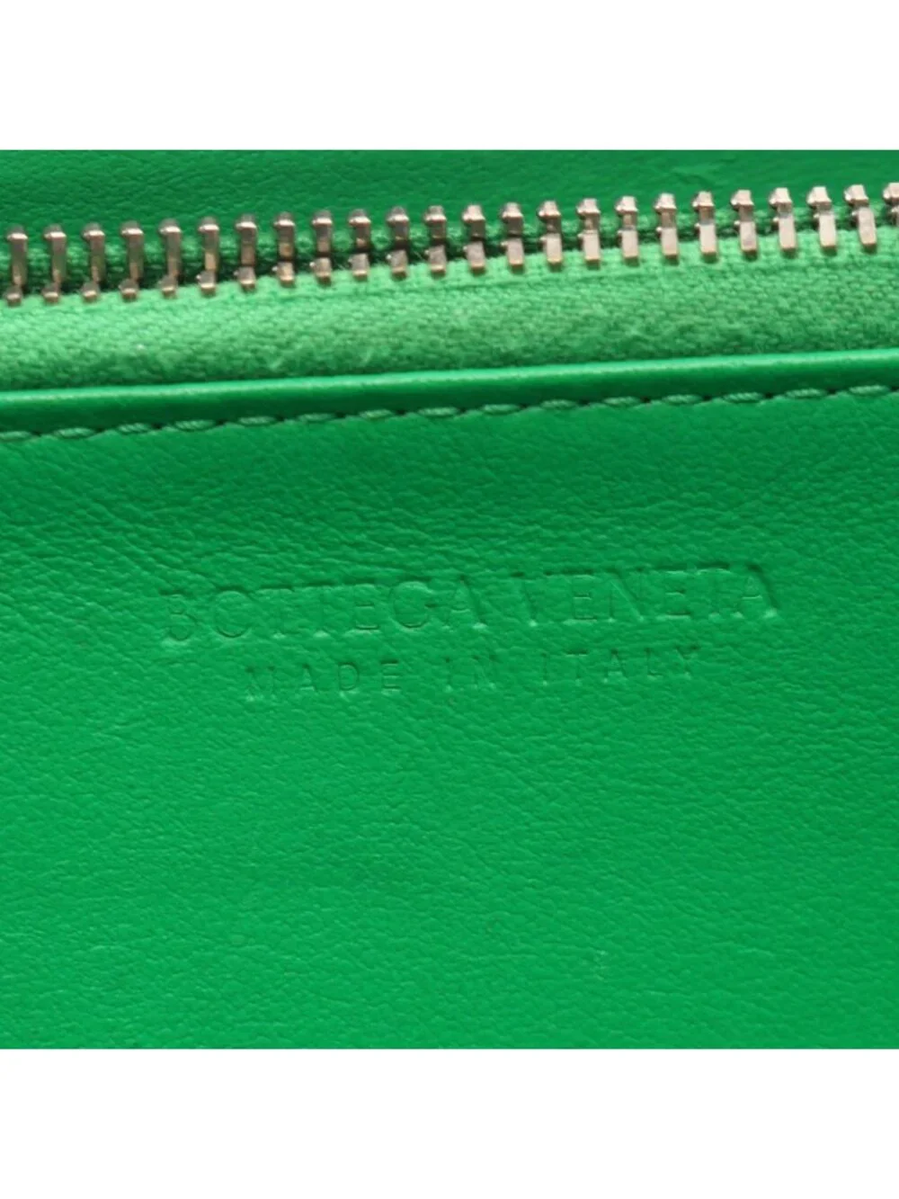 Bottega Veneta Round Wallet Zip Around Maxi Intrecht Green Leather Cassette